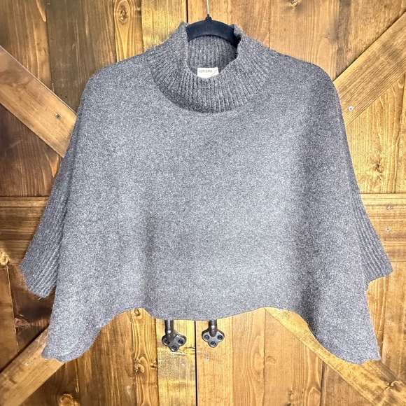 KERISMA AJA Gray Angora Blend Structured Crop Sweater Size: O/S - Picture 1 of 9